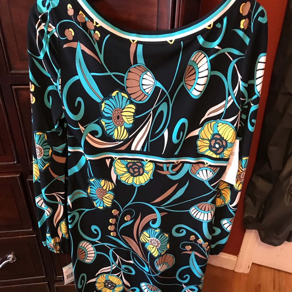 Long sleeves dress